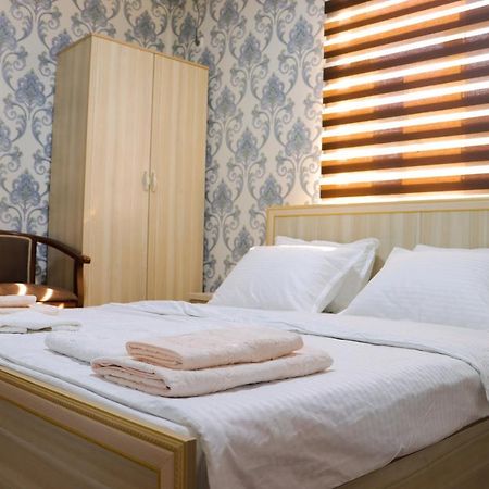 Hotel Jasmina Самарканд Екстериор снимка
