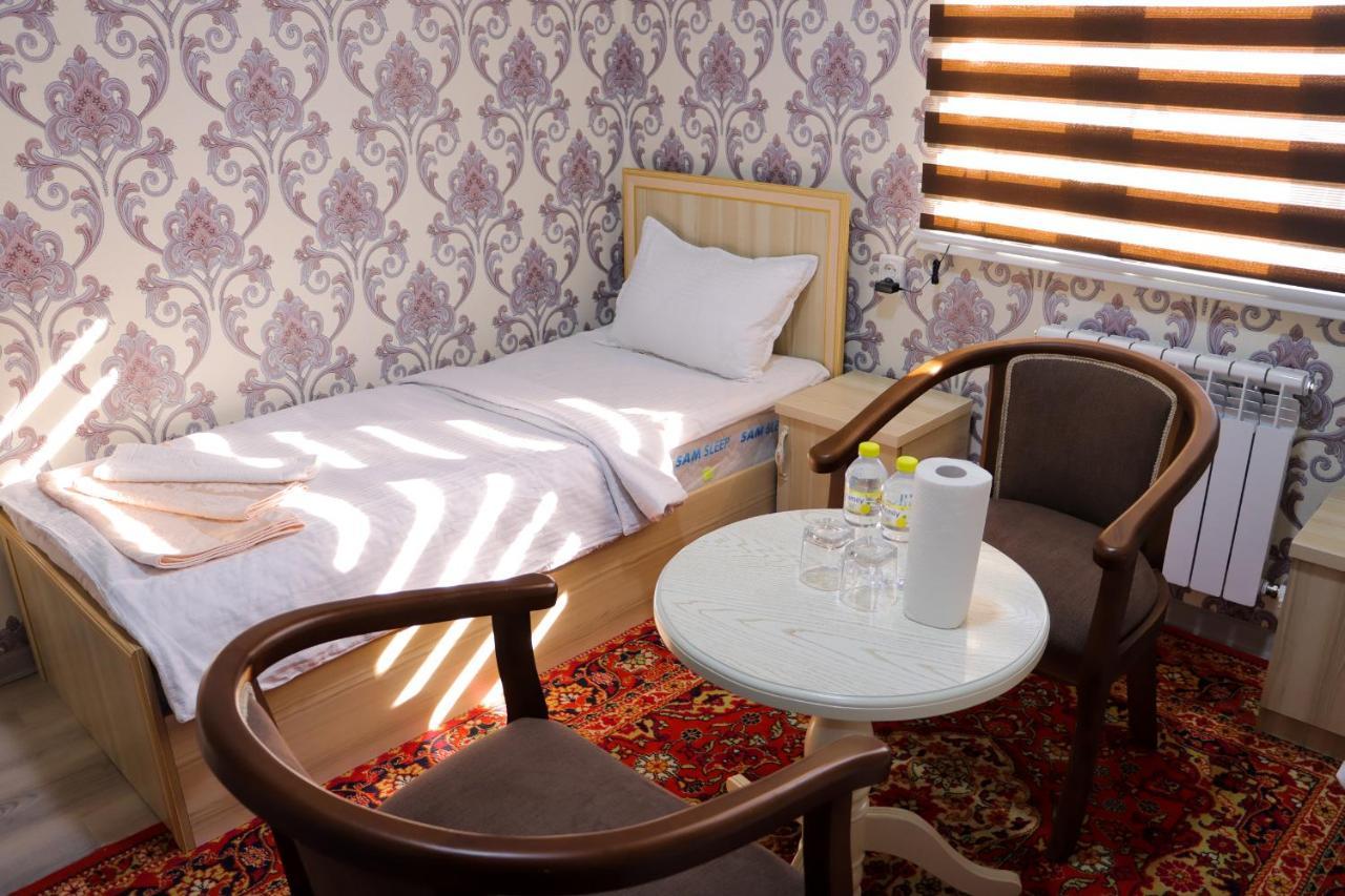 Hotel Jasmina Самарканд Екстериор снимка