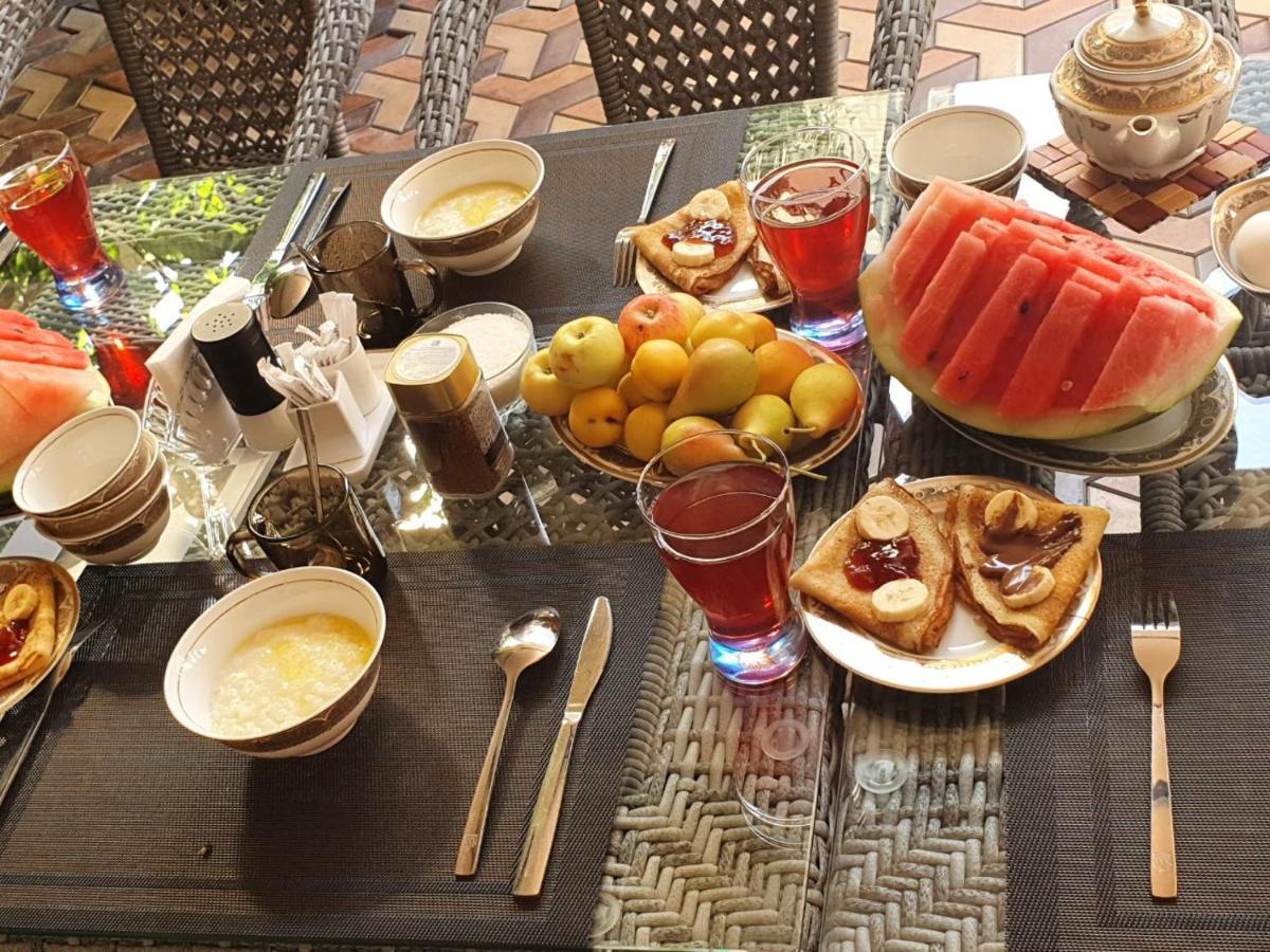 Hotel Jasmina Самарканд Екстериор снимка