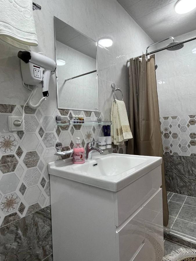 Hotel Jasmina Самарканд Екстериор снимка